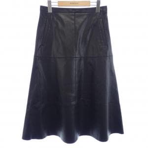 ニジュウサンク 23区 スカート