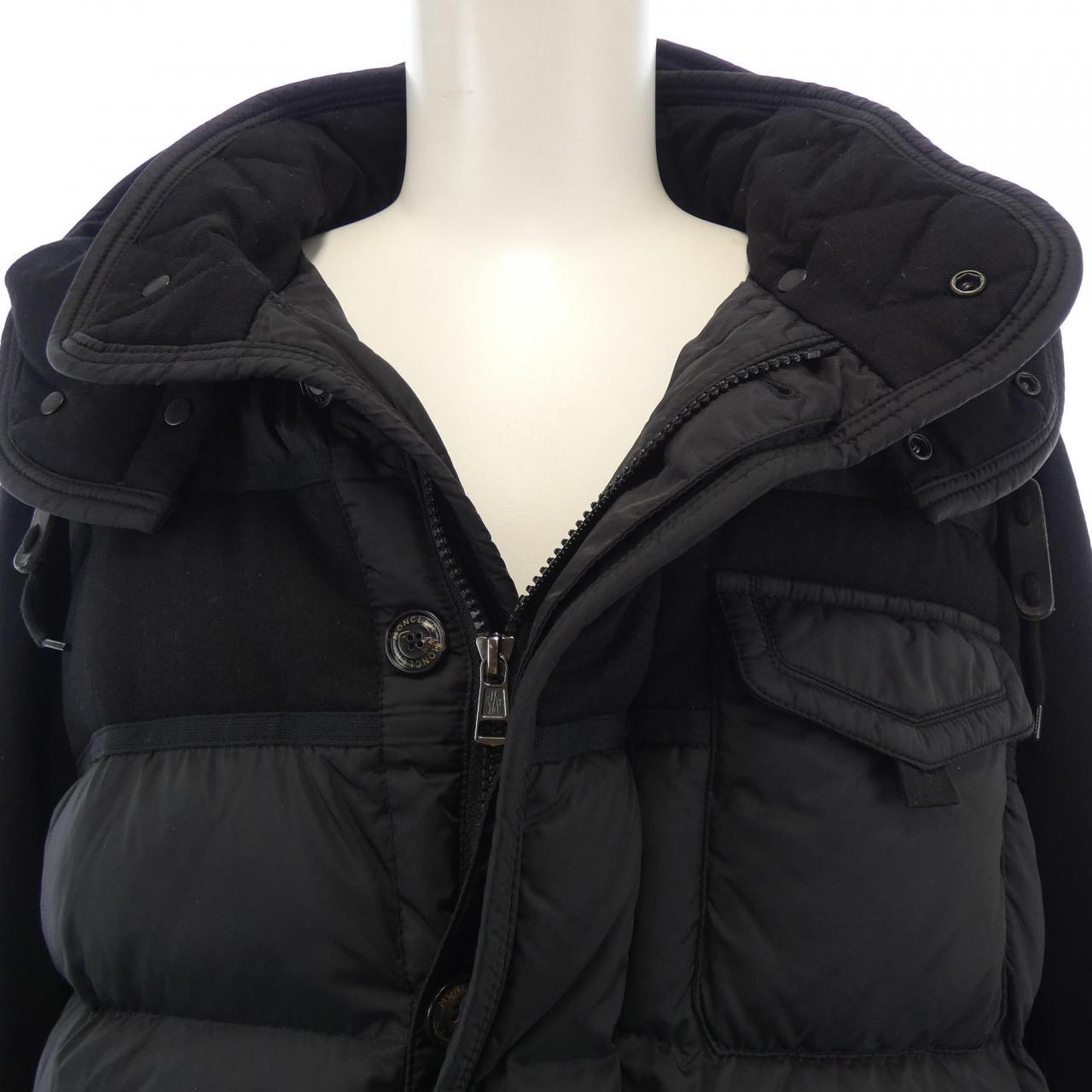 モンクレール MONCLER ダウンジャケット