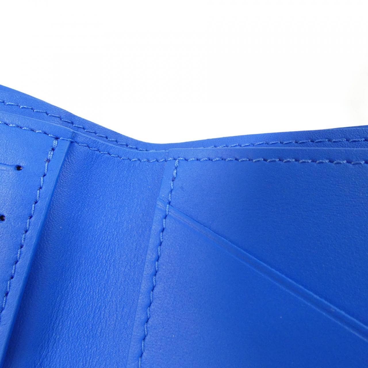 ルイヴィトン LVアエログラム ポルトフォイユ ミュルティプル M82272 札入れ