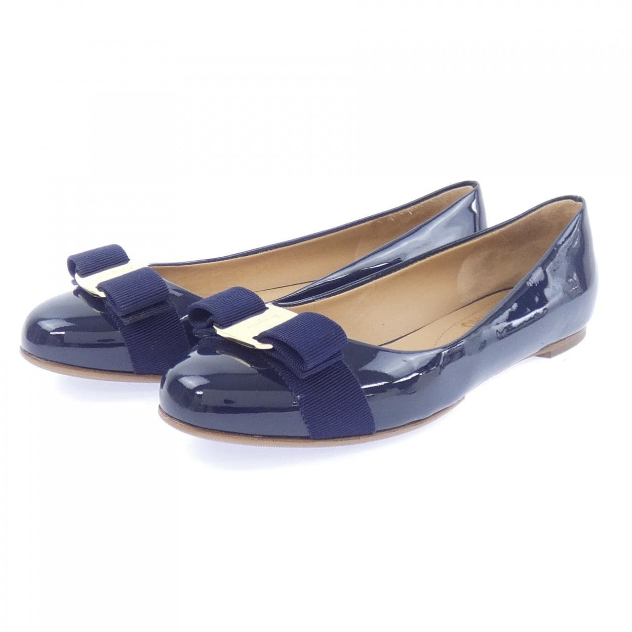 サルヴァトーレフェラガモ SALVATORE FERRAGAMO フラットシューズ