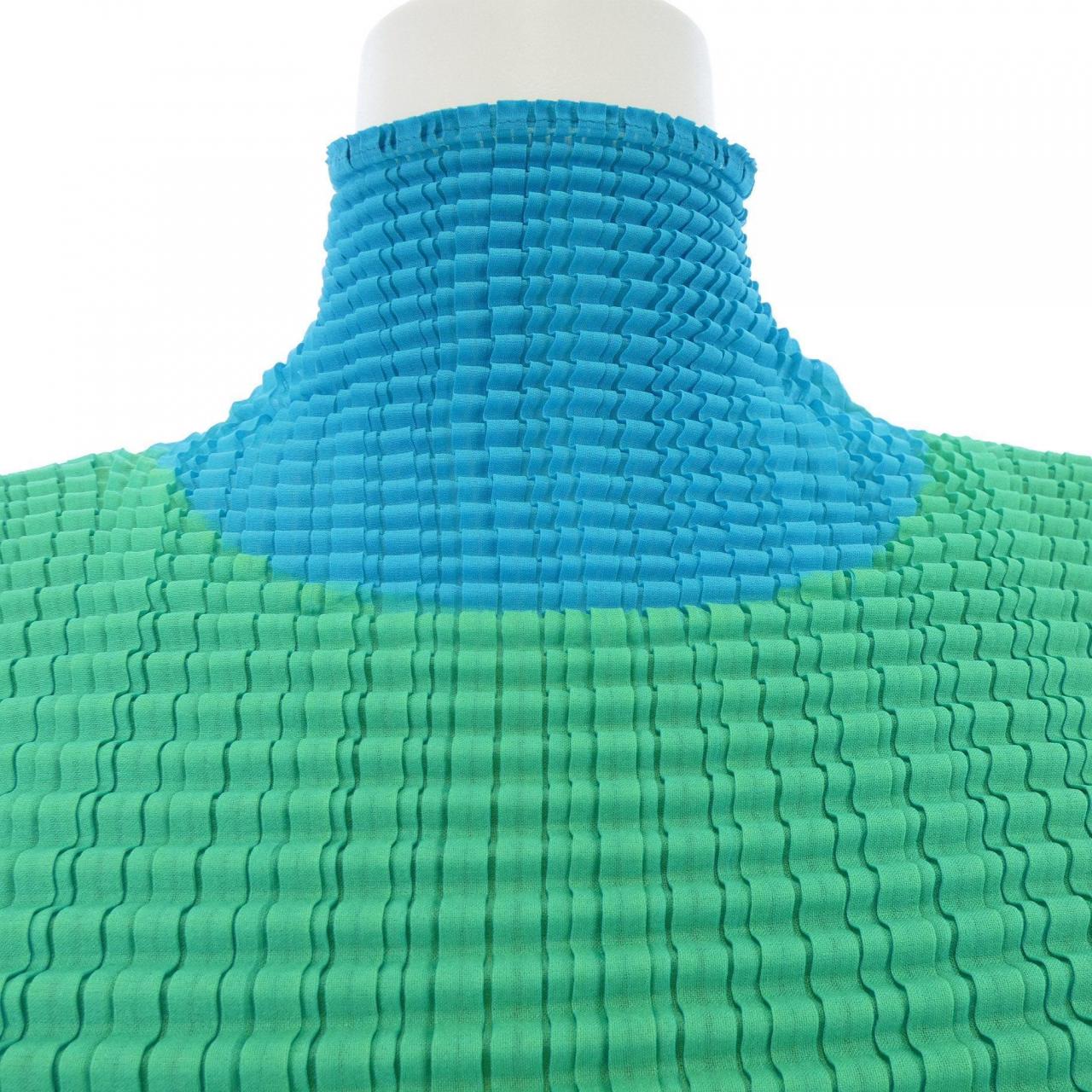 イッセイミヤケ ISSEY MIYAKE IM43FJ101 トップス
