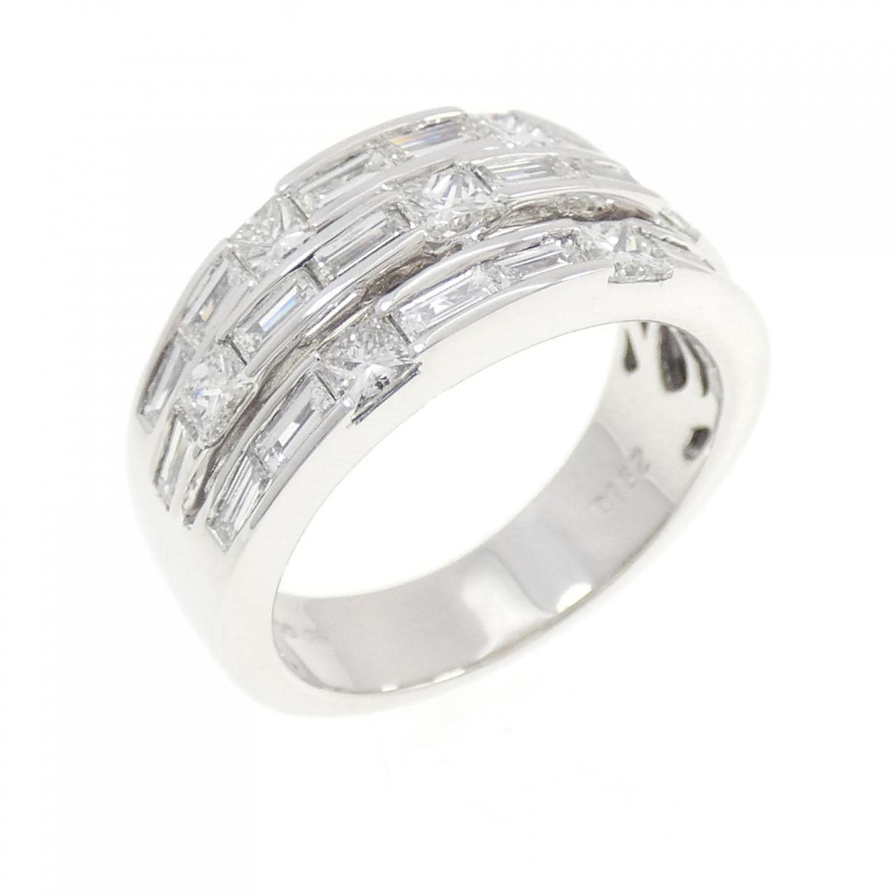 クイーン ダイヤモンド リング 1.62CT