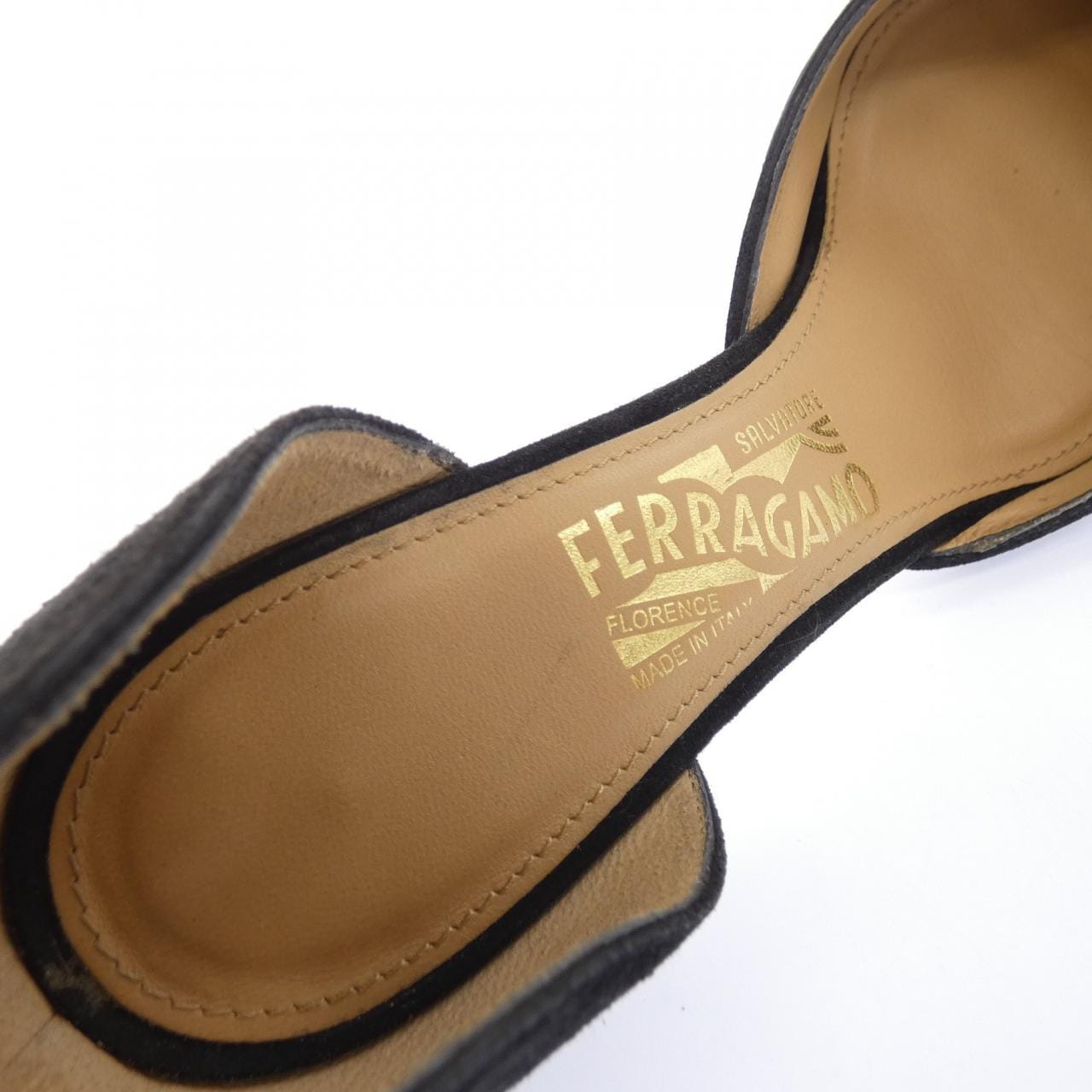 サルヴァトーレフェラガモ SALVATORE FERRAGAMO RIETTA パンプス