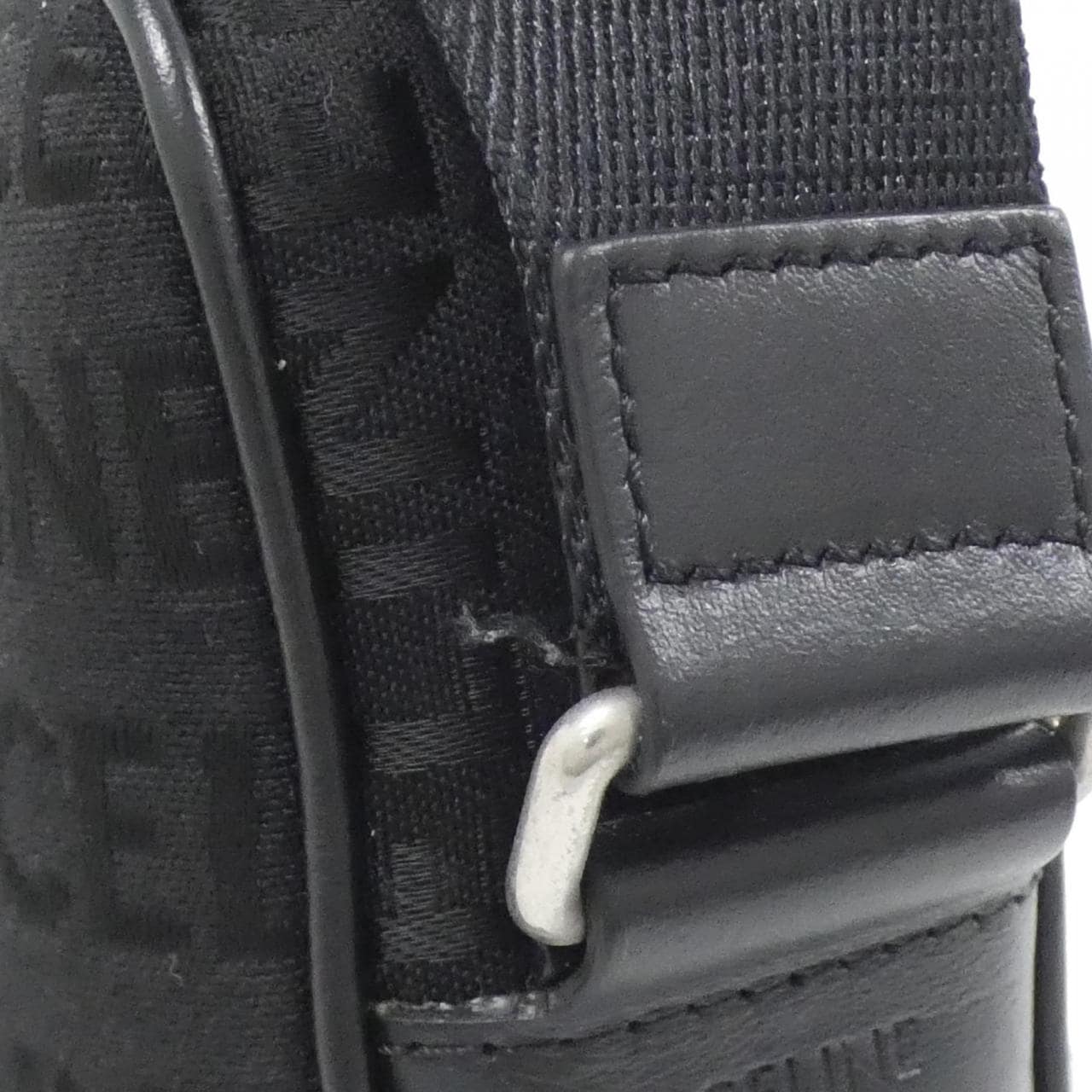 CELINE 197202EKF 肩背包