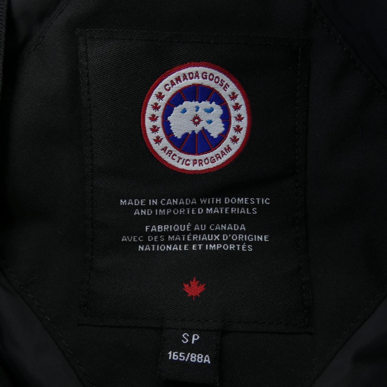 カナダグース CANADA GOOSE ダウンジャケット