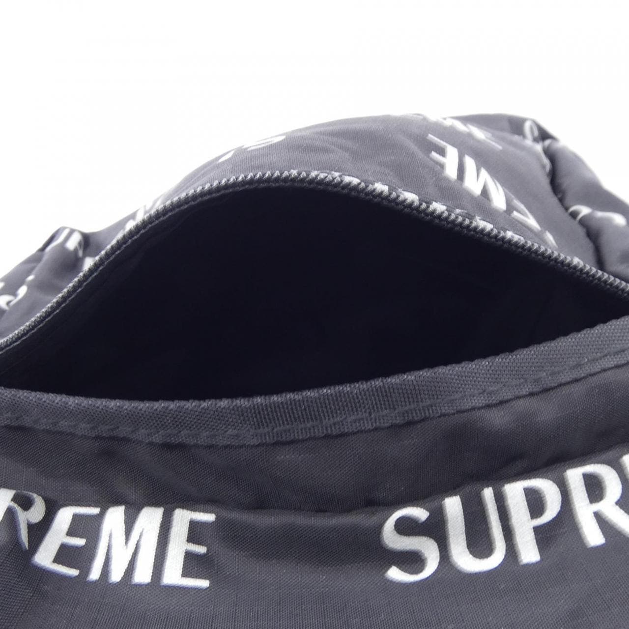 シュプリーム SUPREME 3M REFLECTIVE REPEST BACKPACK