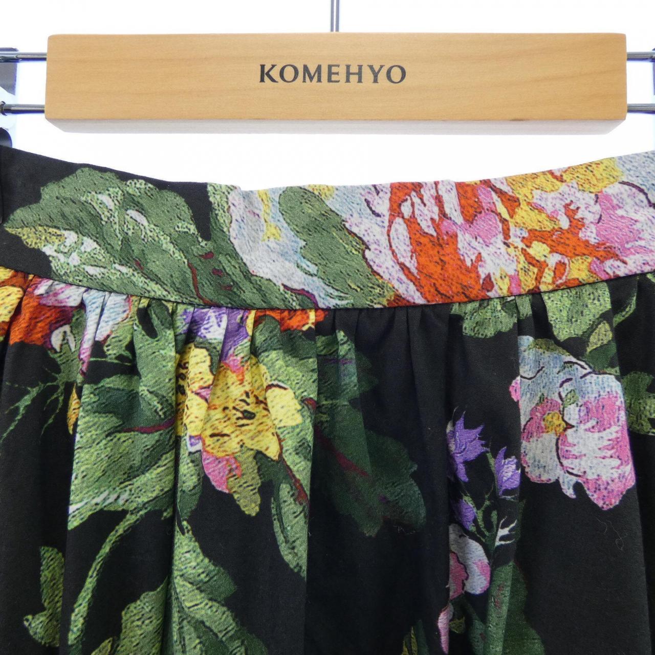 ジェンヌ JENNE スカート