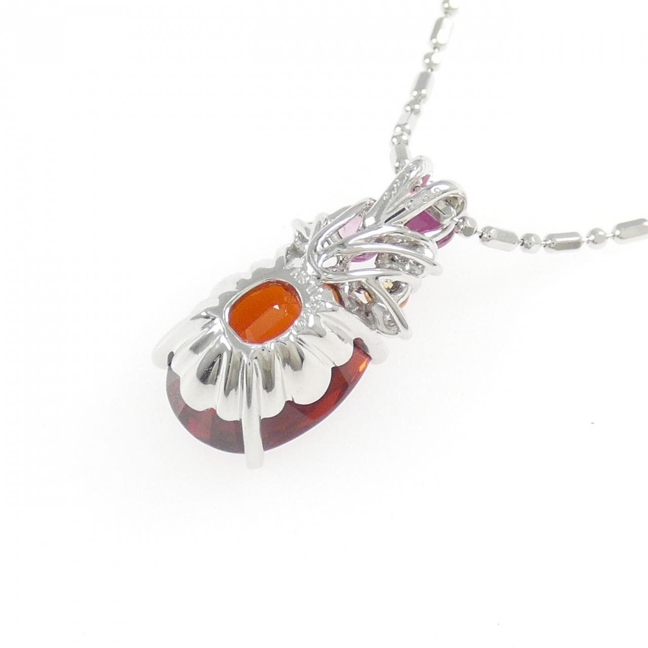 K18WG ガーネット ネックレス 6.001CT