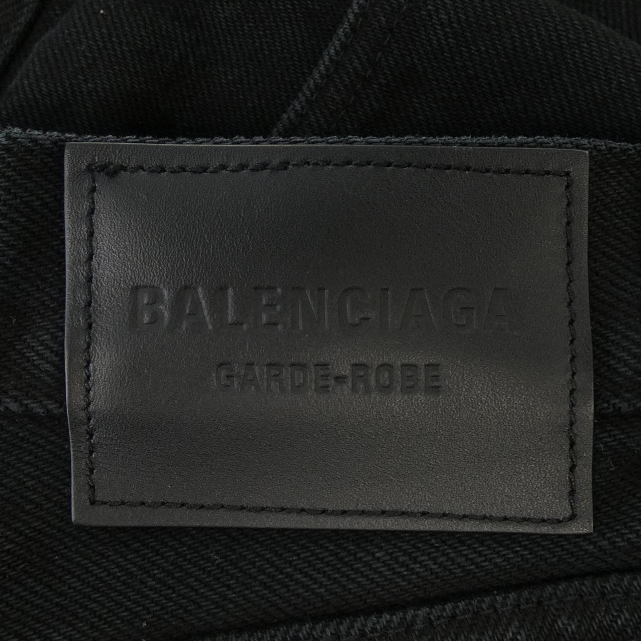 バレンシアガ BALENCIAGA GARDE-ROBE 724725 TNW40 ジーンズ