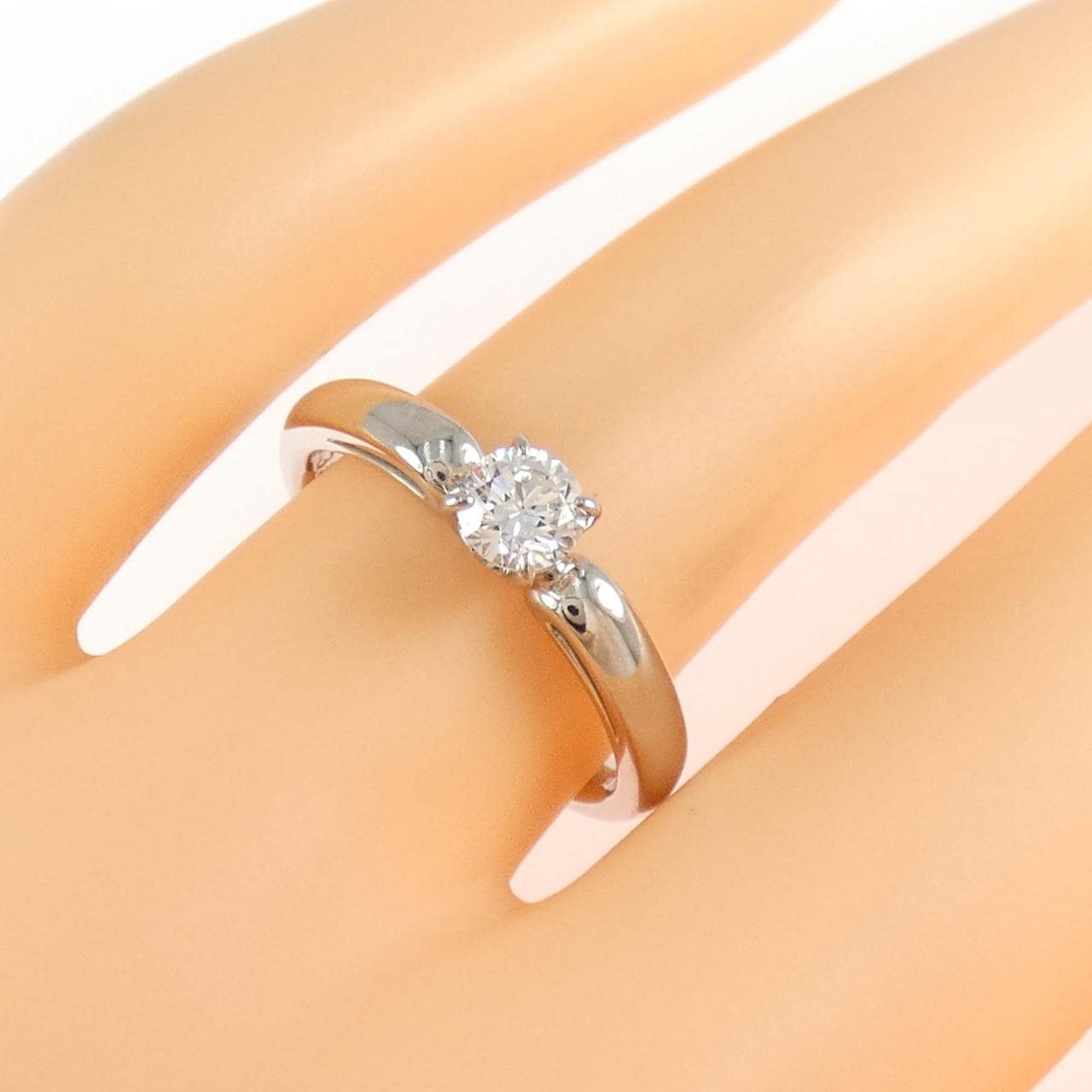 ロイヤル アッシャー ダイヤモンド リング 0.32CT