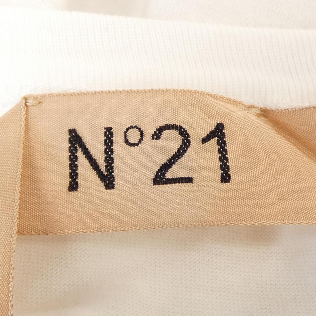 ヌメロヴェントゥーノ N°21 トップス