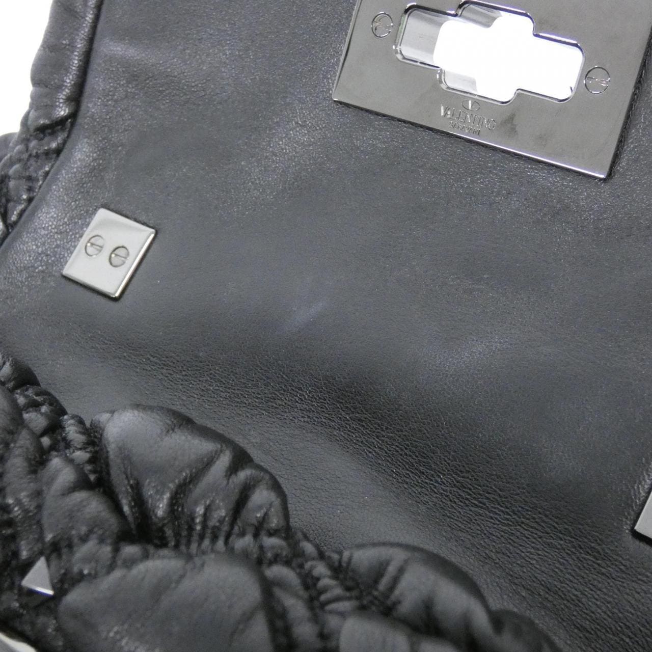 ヴァレンティノガラヴァーニ VW2B0H79EFZ ショルダーバッグ