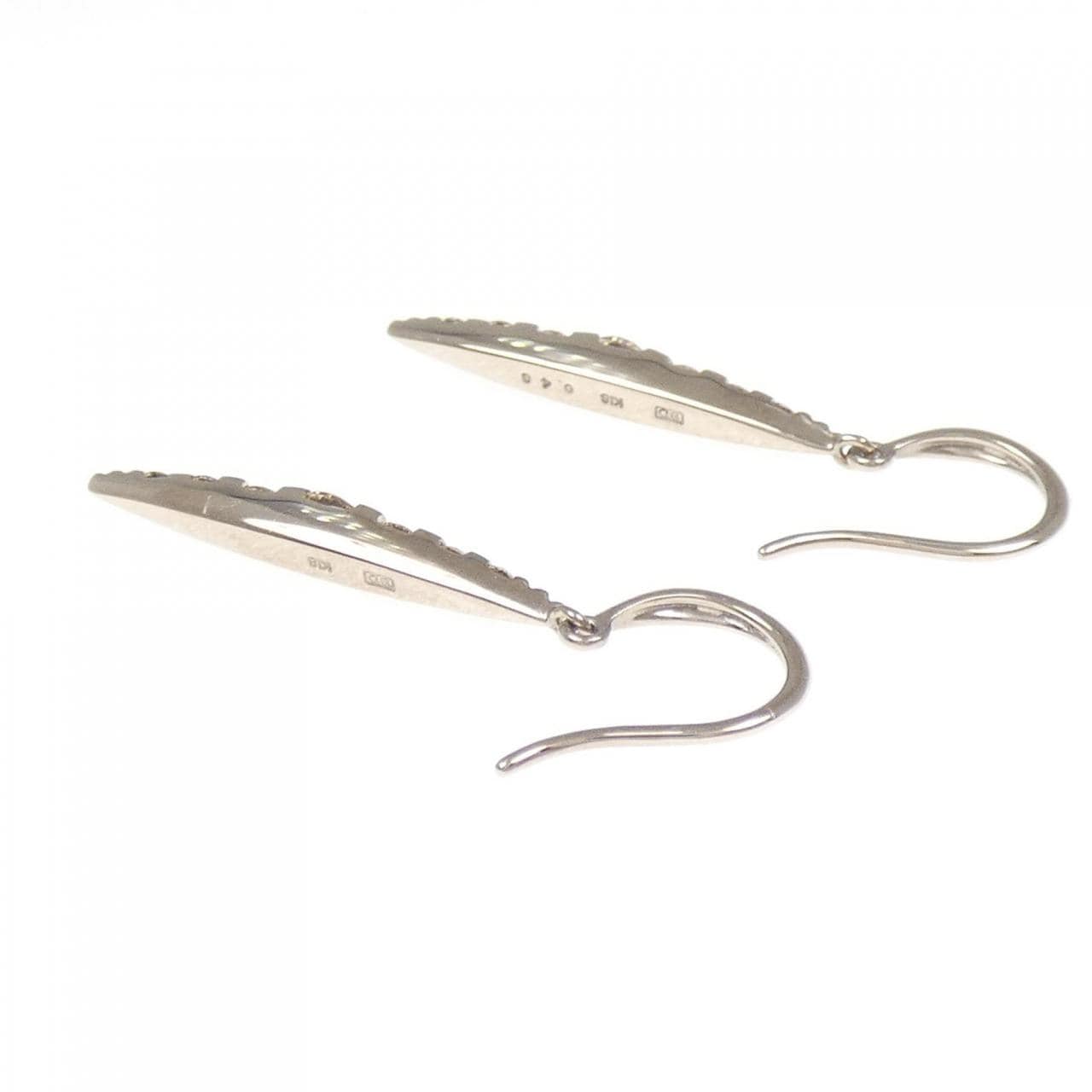 カシケイ ネイキッド ピアス 0.48CT