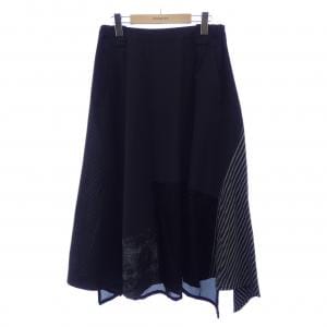 モユル 萌 スカート