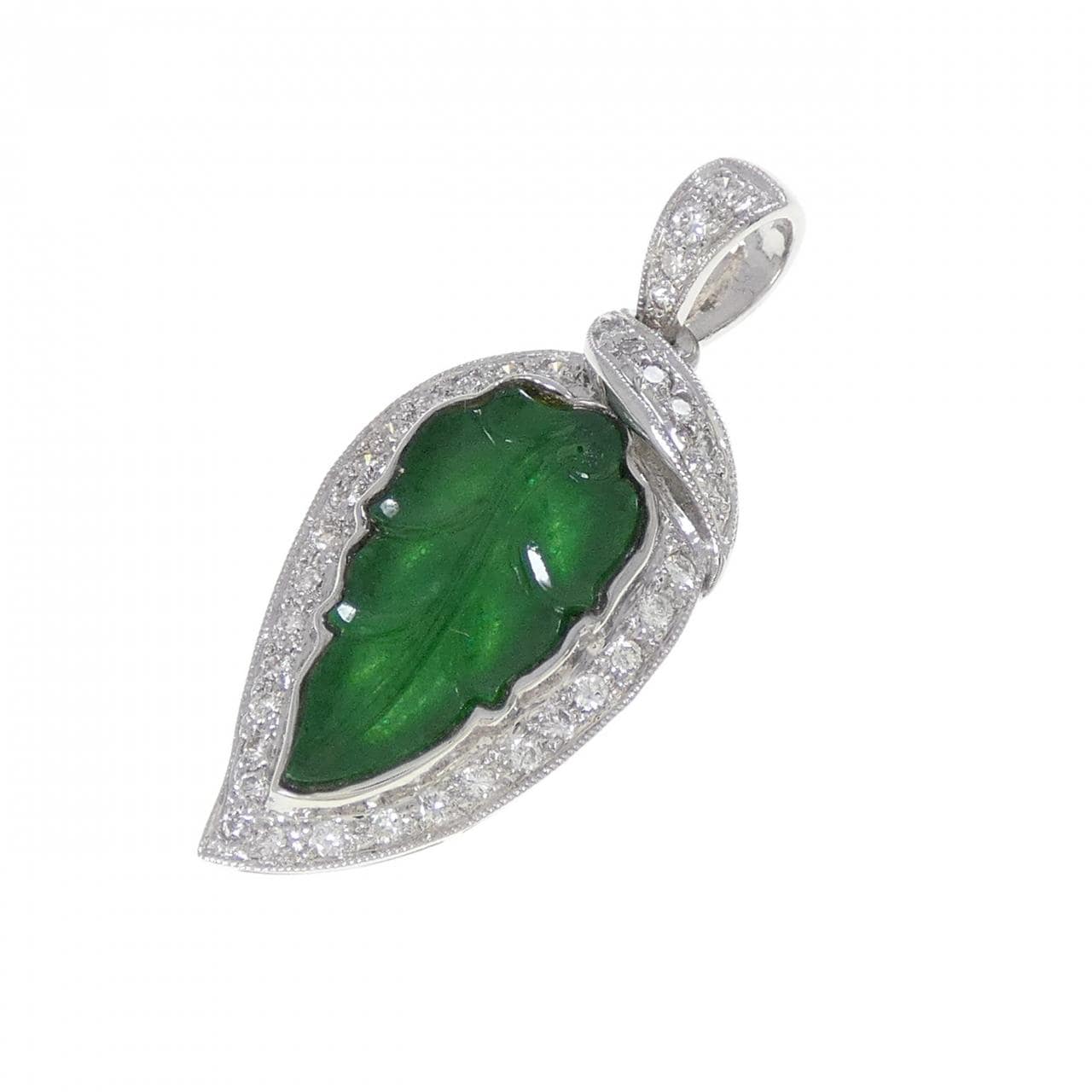 750WG リーフ ヒスイ ペンダント 1.028CT