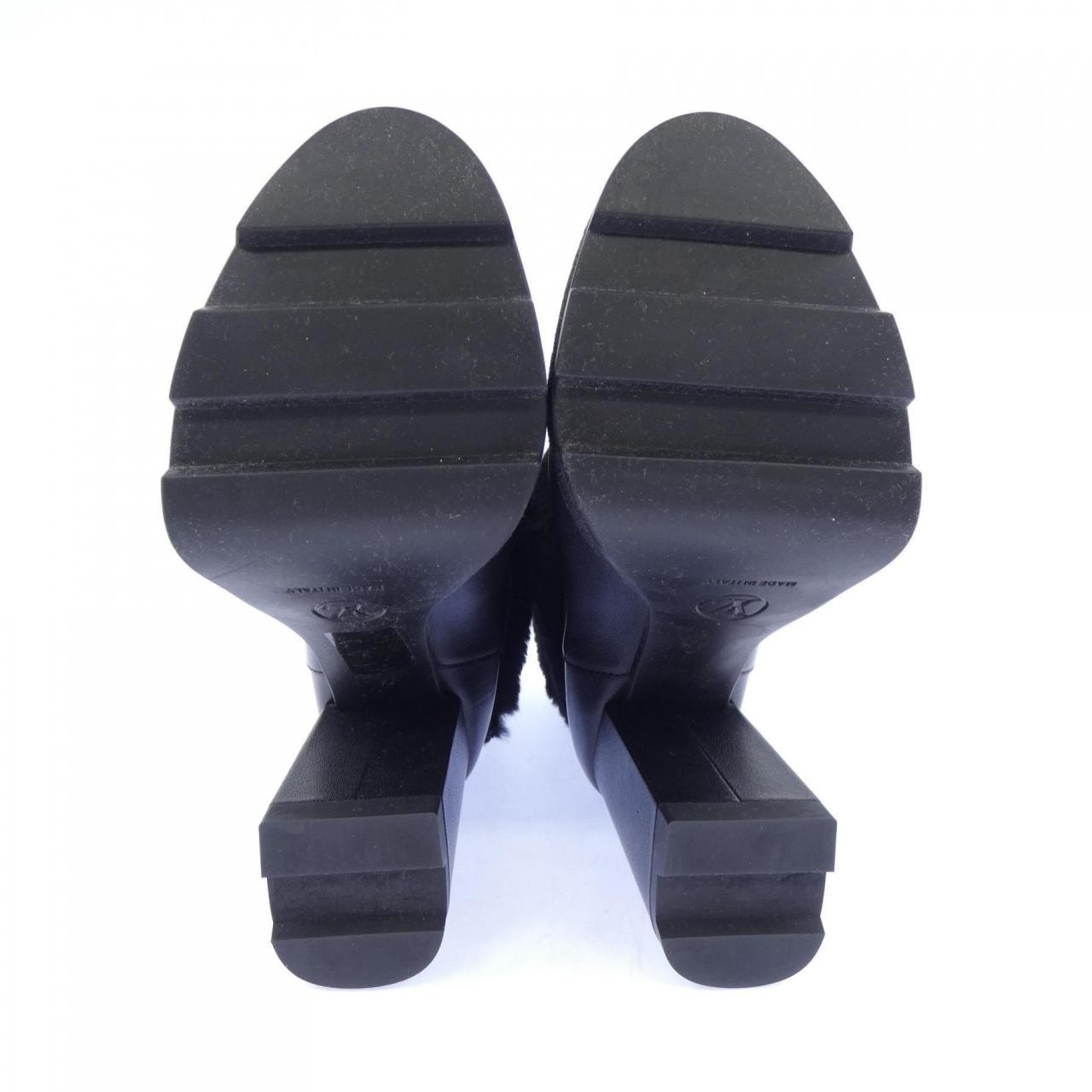 ルイヴィトン LOUIS VUITTON LVボブールライン ブーツ