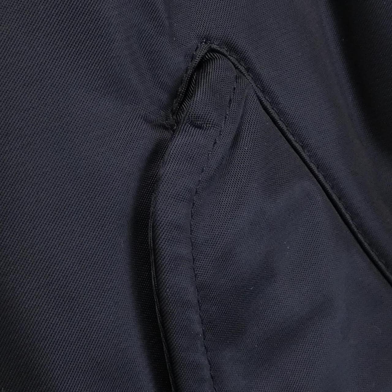モンクレール MONCLER ダウンジャケット