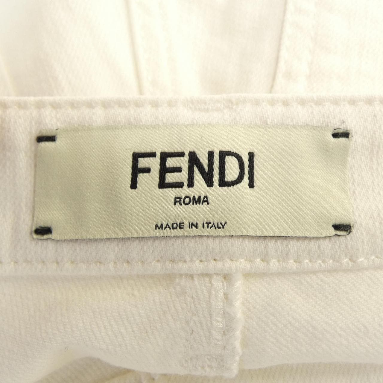 フェンディ FENDI FLP585 AJXP ジーンズ