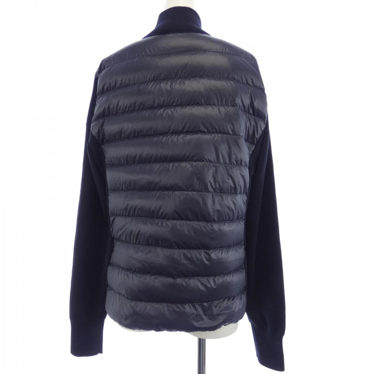 モンクレール MONCLER ダウンジャケット