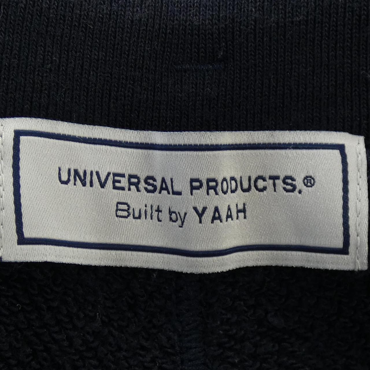 YAAH UNIVERSAL PRODUCTS褲子