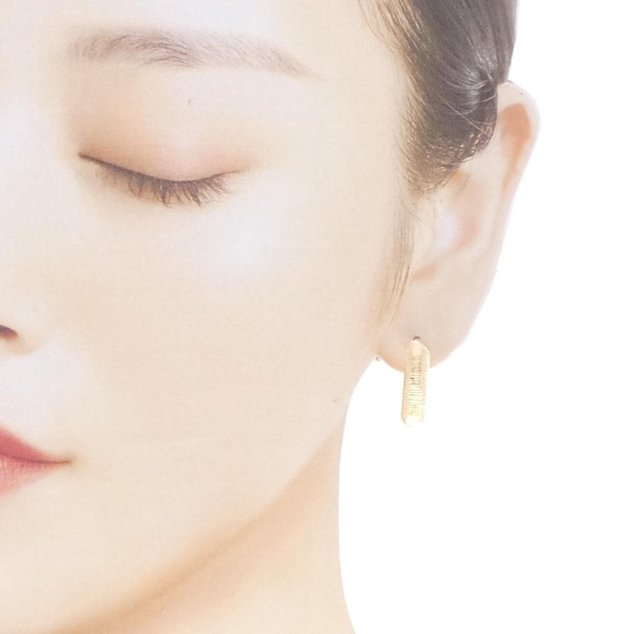 ウノアエレ 750YG ピアス