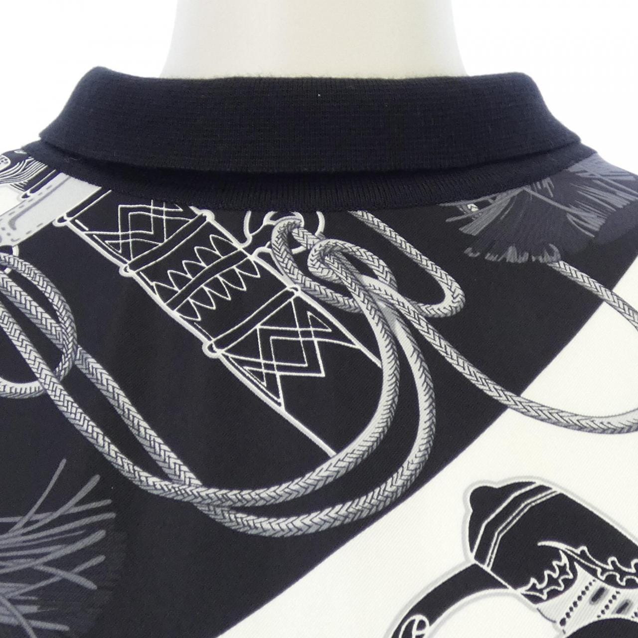 エルメス HERMES CLIQUETIS FINESSE MULTI 2E2805D6 ツイルレーヌ トップス