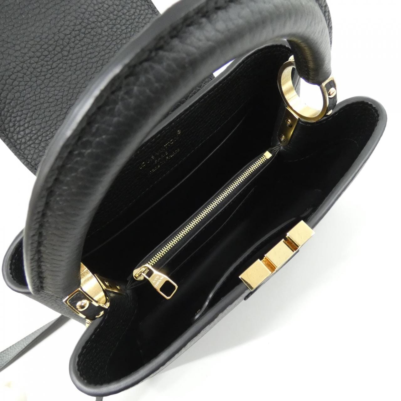 ルイヴィトン カプシーヌBB M24728 バッグ