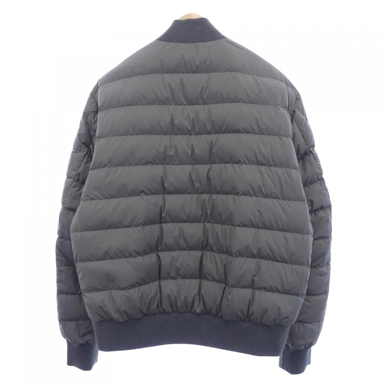 モンクレール MONCLER ダウンジャケット
