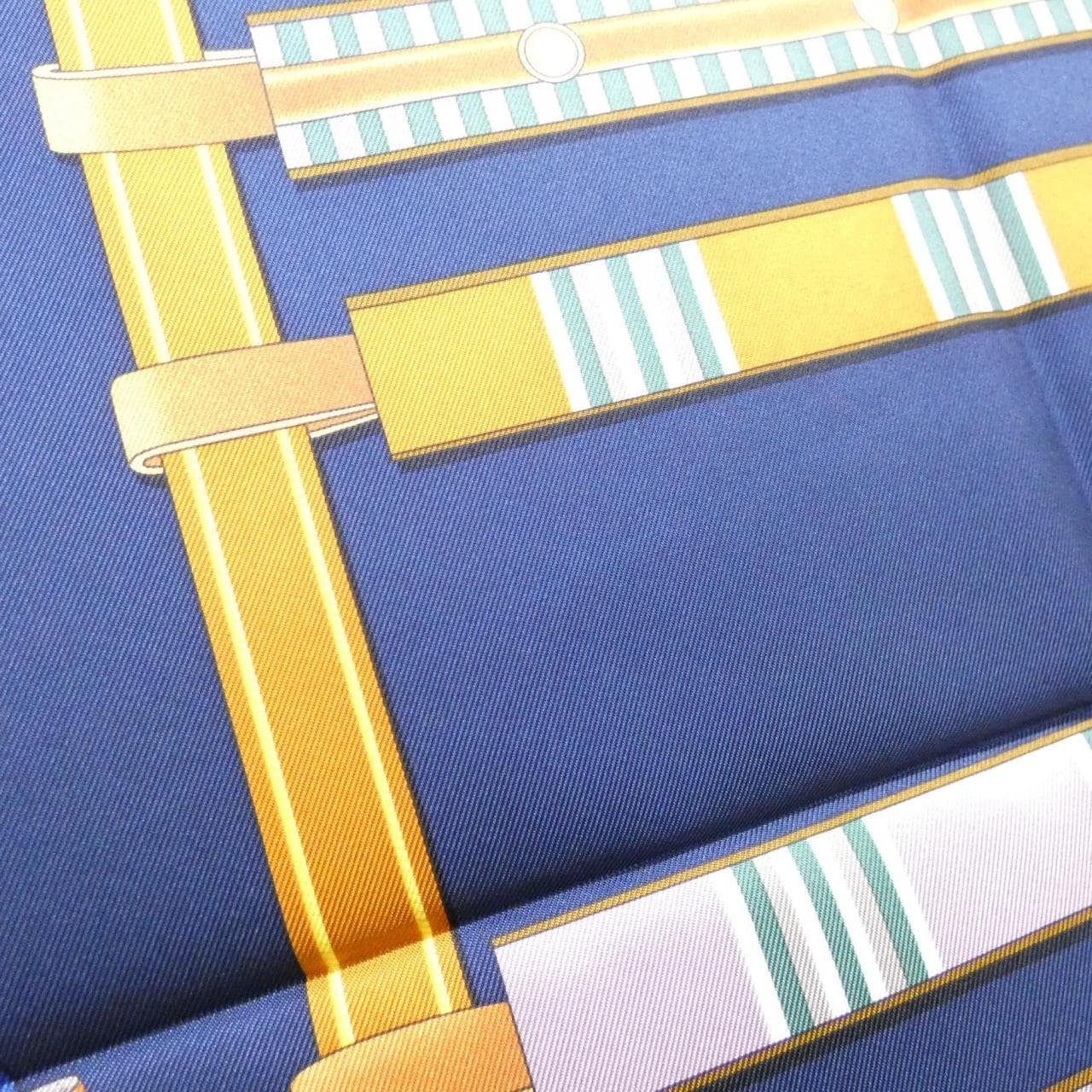 エルメス LETTERS EQUESTRES カレ 004039S スカーフ