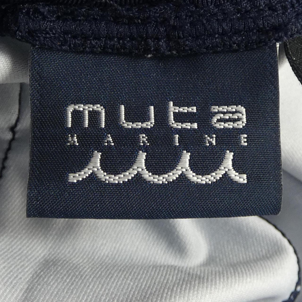 ムータ MUTA ショートパンツ