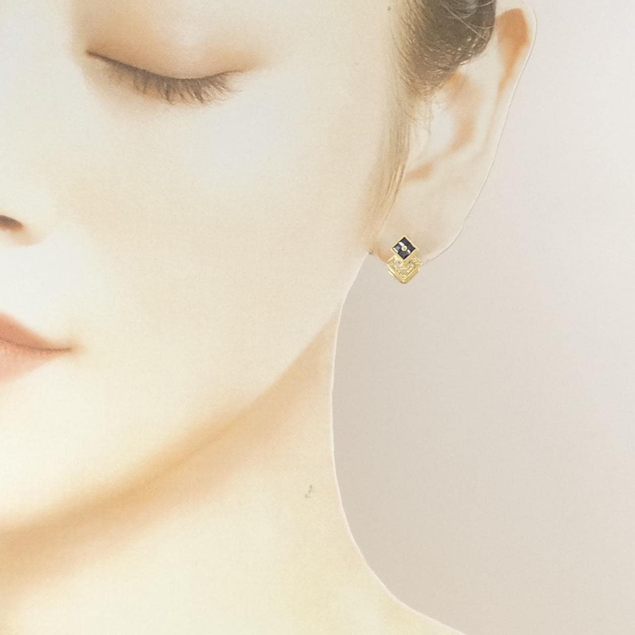 K18YG サファイヤ ピアス 0.52CT