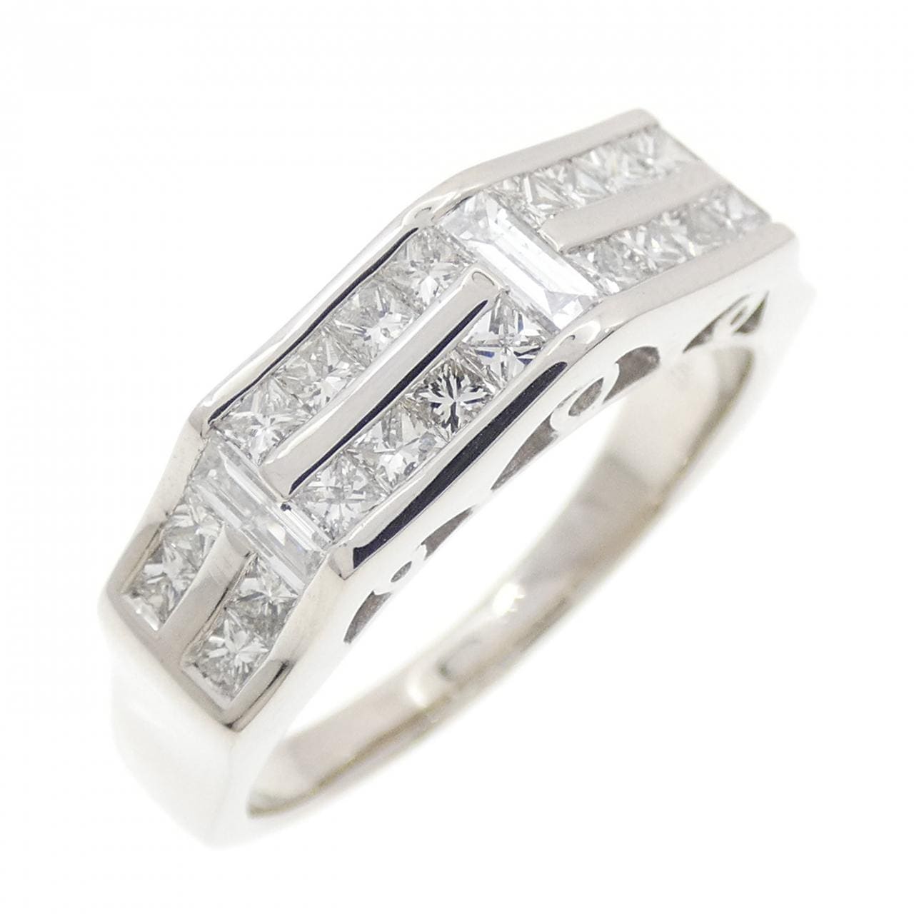 PT900 ダイヤモンド リング 1.00CT