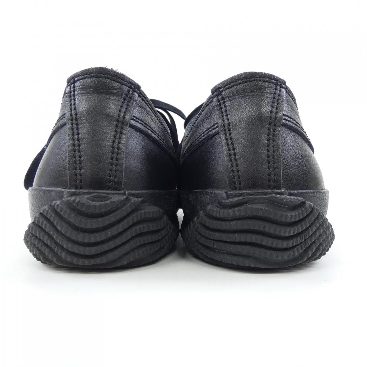 SPINGLE MOVE スニーカー