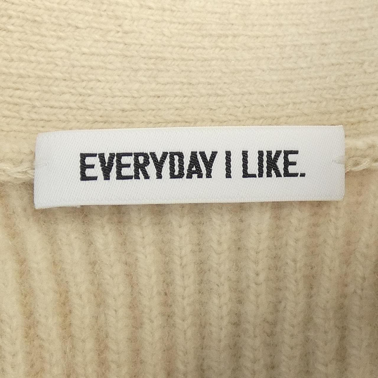 ドゥーズィエムクラス DEUXIEME CLASSE カーディガン