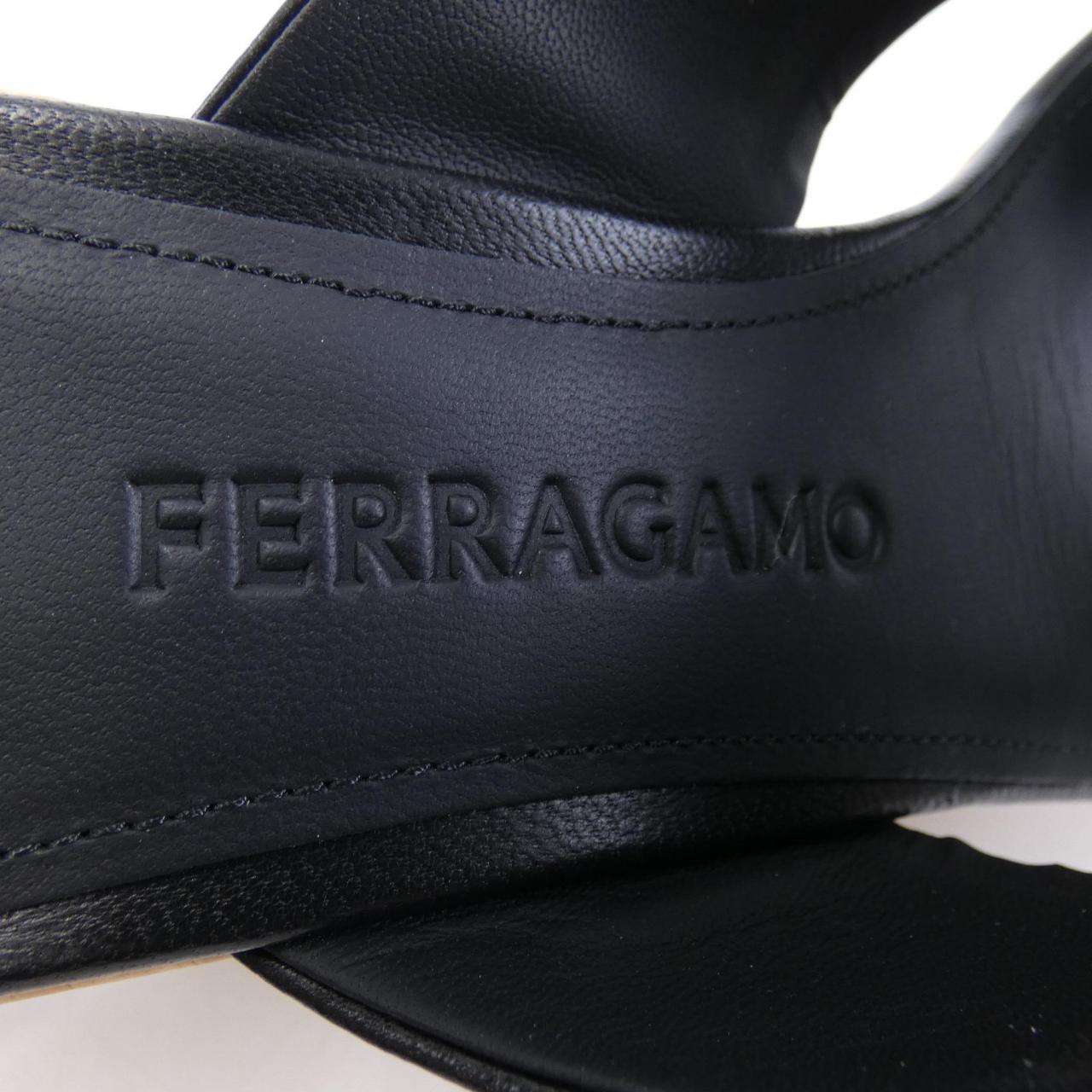 SALVATORE FERRAGAMO SALVATORE FERRAGAMO Sandals