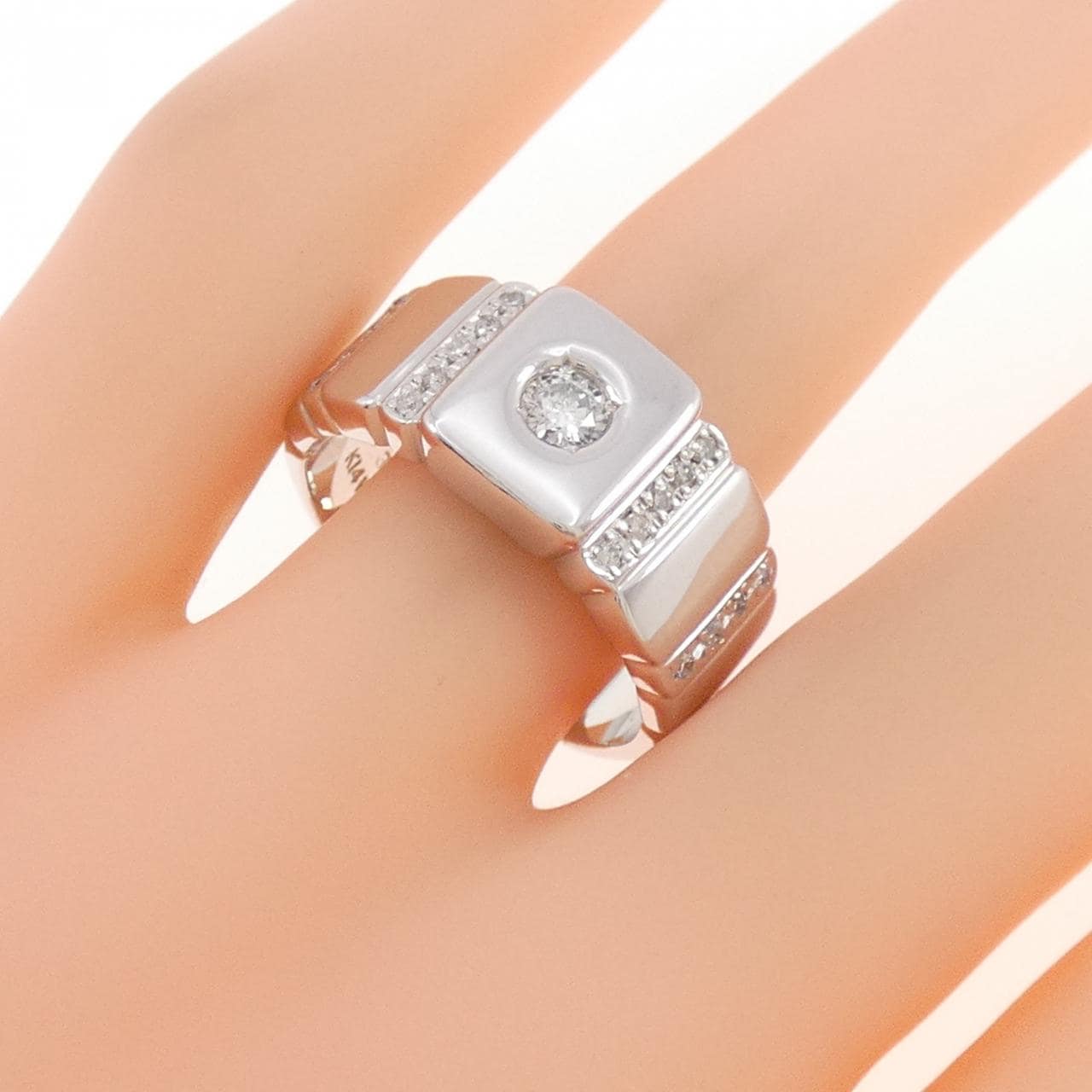 K14WG ダイヤモンド リング 0.33CT