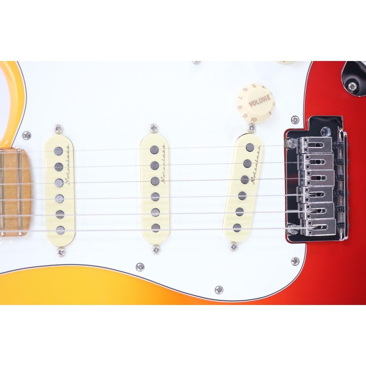 ＦＥＮＤＥＲ　　ＰＬＡＹＥＲ　ＰＬＵＳ　ＳＴＲＡＴＯＣＡＳＴＥＲ