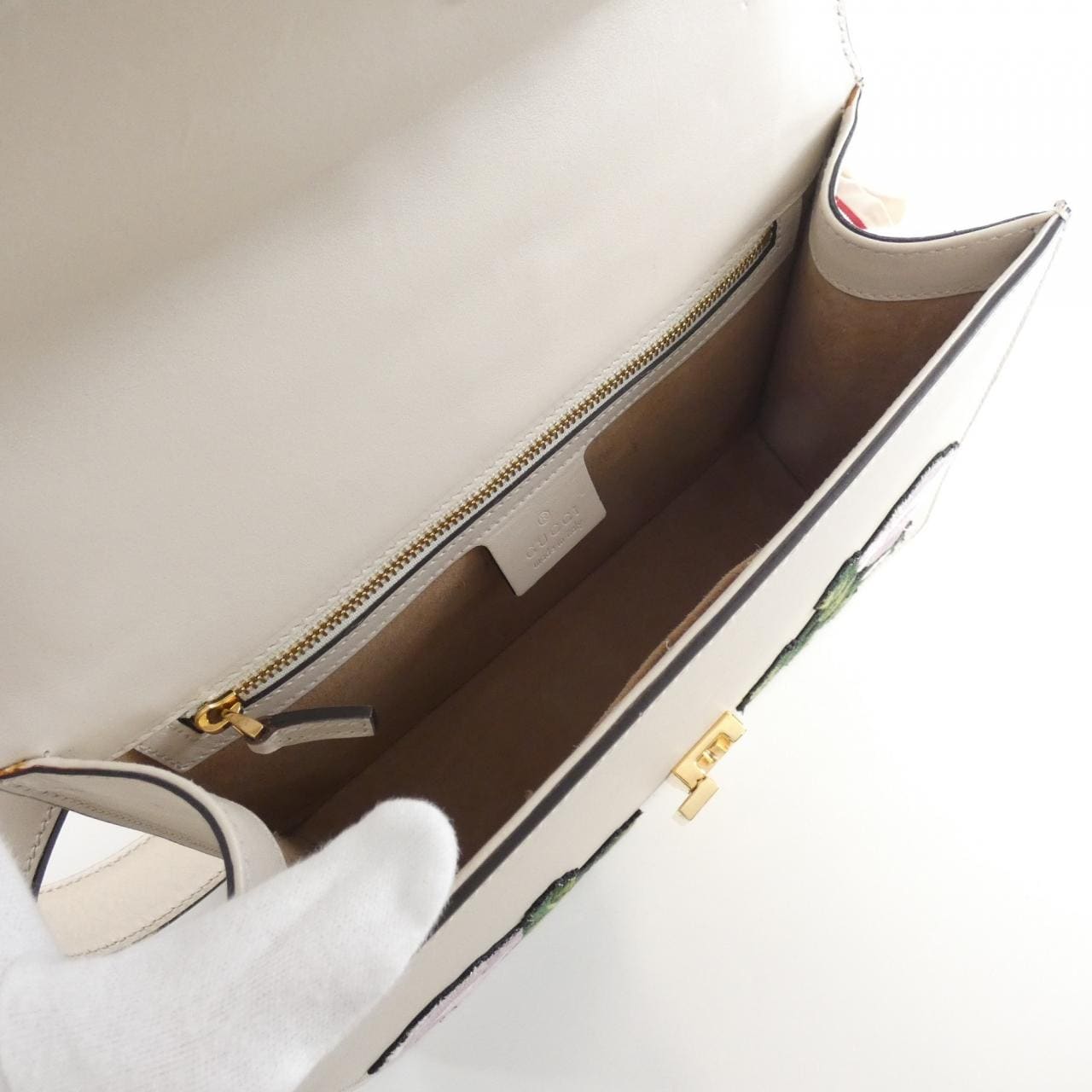 グッチ シルヴィ 421882 D4ZQG ショルダーバッグ