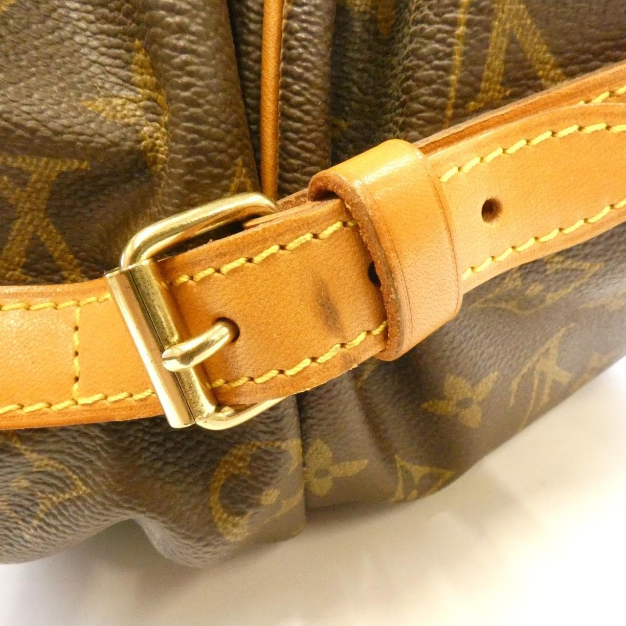 ルイヴィトン モノグラム ソミュール 35cm M42254 ショルダーバッグ