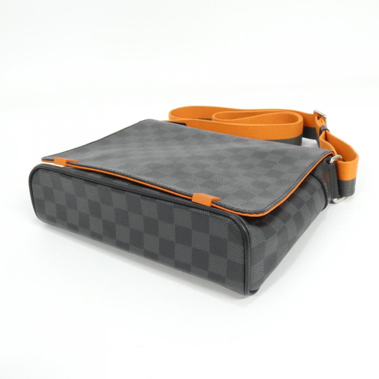 ルイヴィトン ダミエ グラフィット ディストリクト PM N42405 ショルダーバッグ