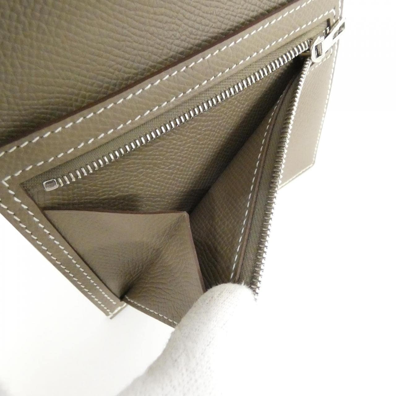 【未使用品】エルメス ベアン コンパクト 039790CK 財布