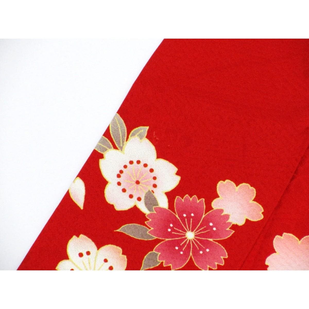振袖　友禅加工刺繍入り　ボカシ染