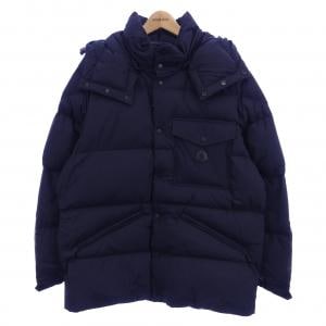 モンクレール MONCLER ダウンジャケット