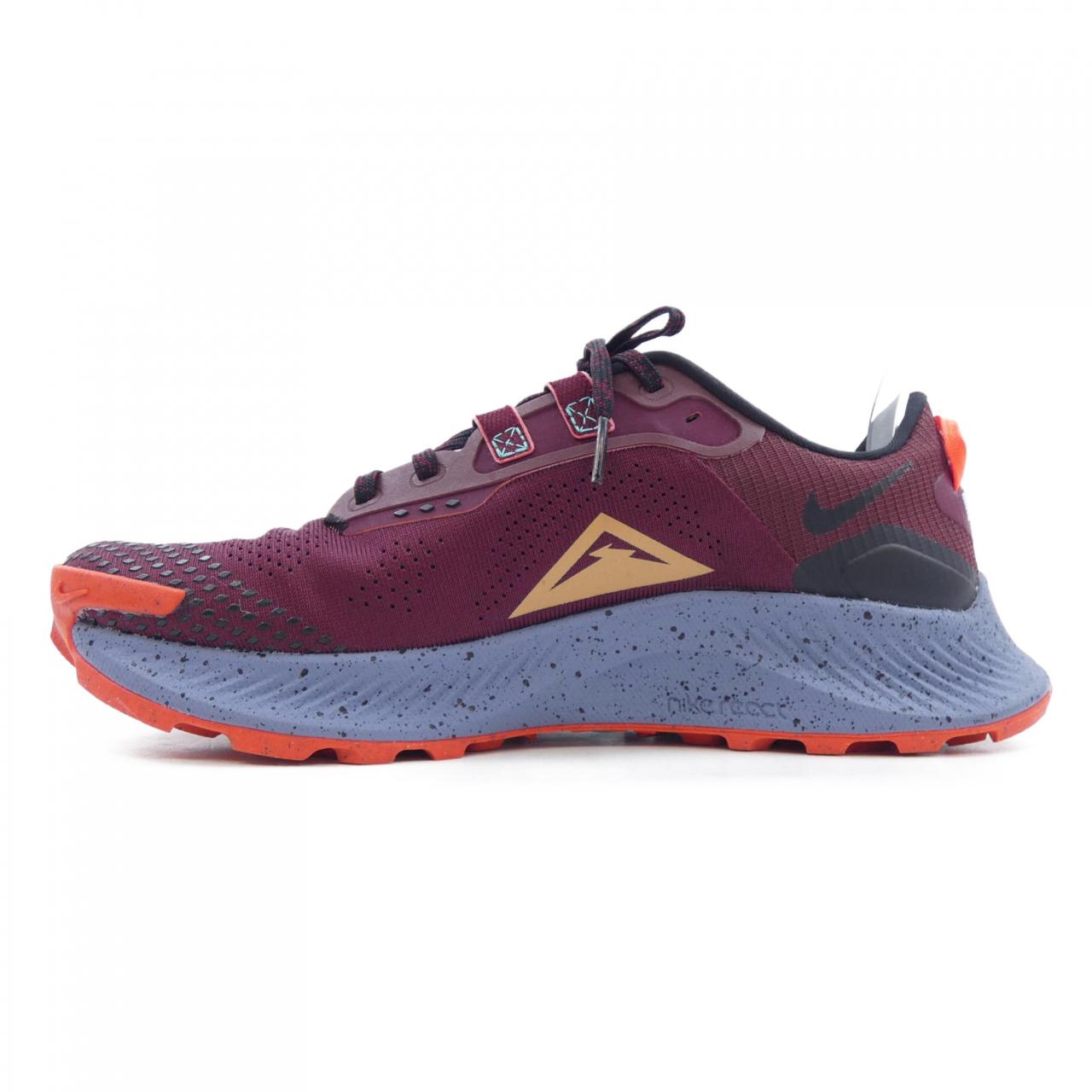 ナイキ NIKE スニーカー