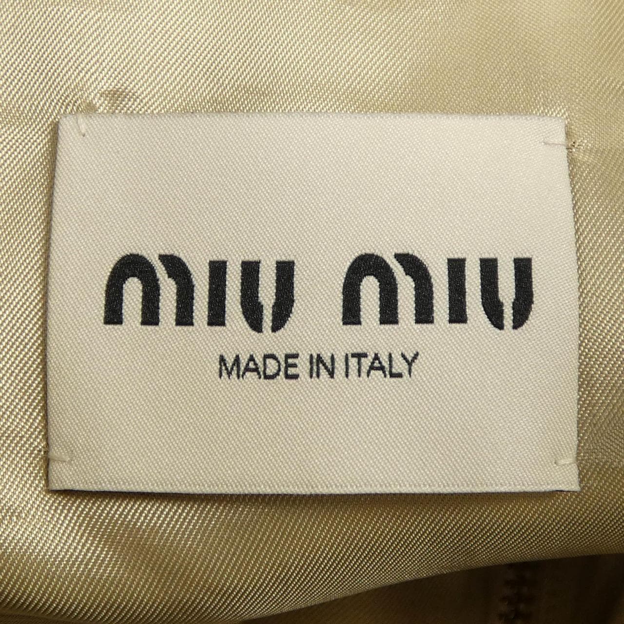 ミュウミュウ MIU MIU MIU MIU ロゴ ML943 S232 1UPX ジャケット