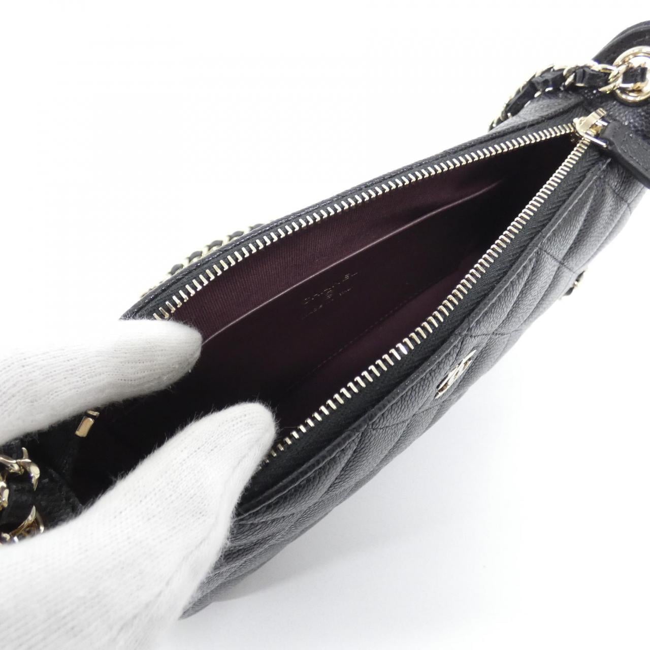 シャネル タイムレスクラシック ライン AP4704 チェーンクラッチ