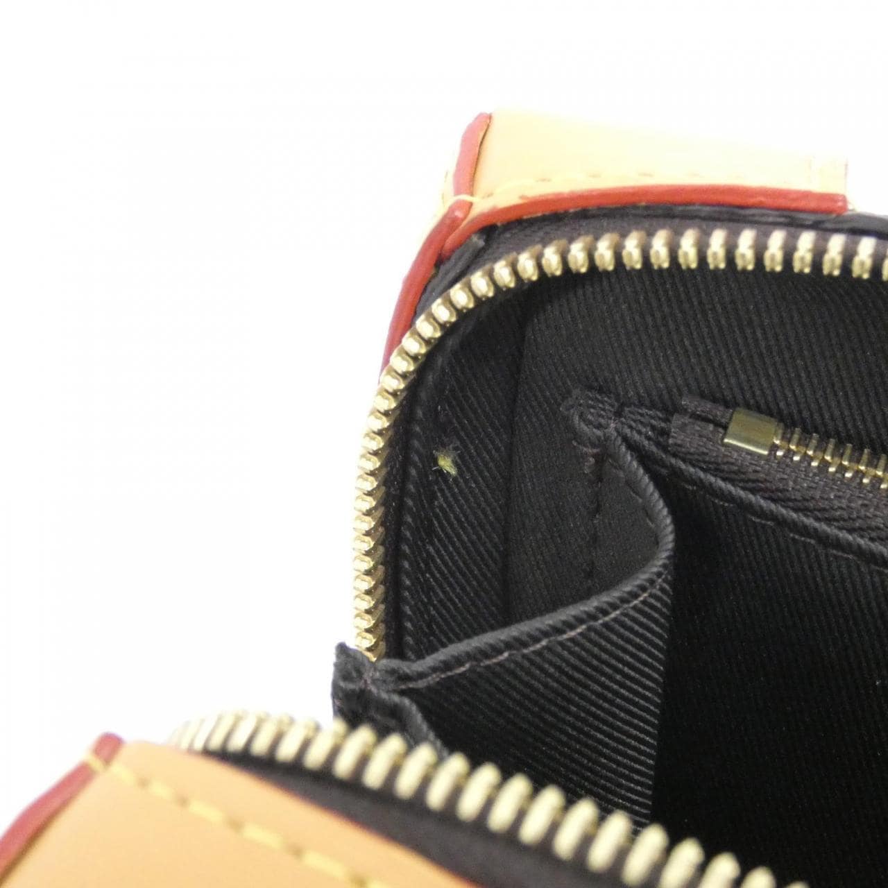 ルイヴィトン ディス イズ ノット モノグラム ソフトトランク M81580 ショルダーバッグ