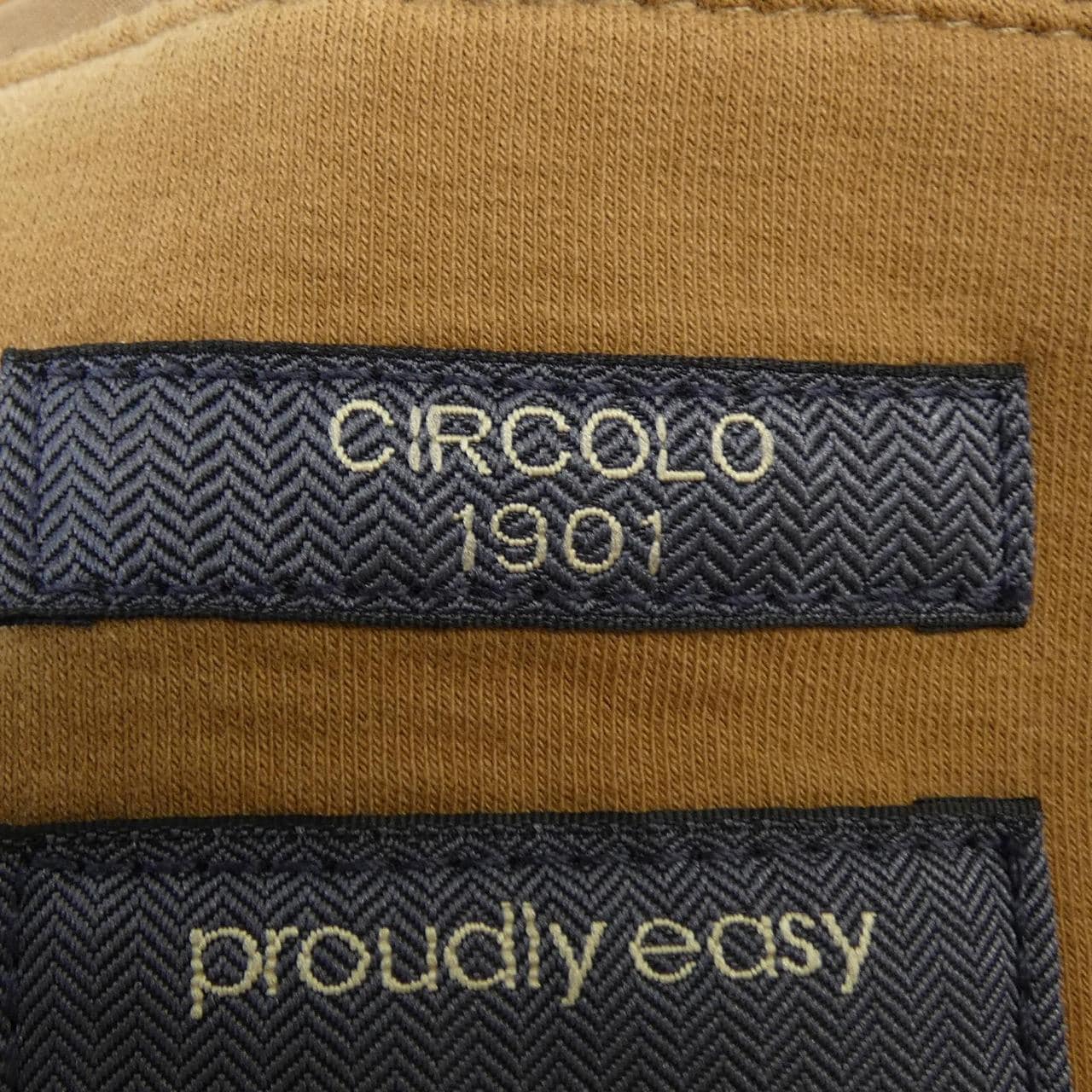 チルコロ 1901 CIRCOLO 1901 ジャケット