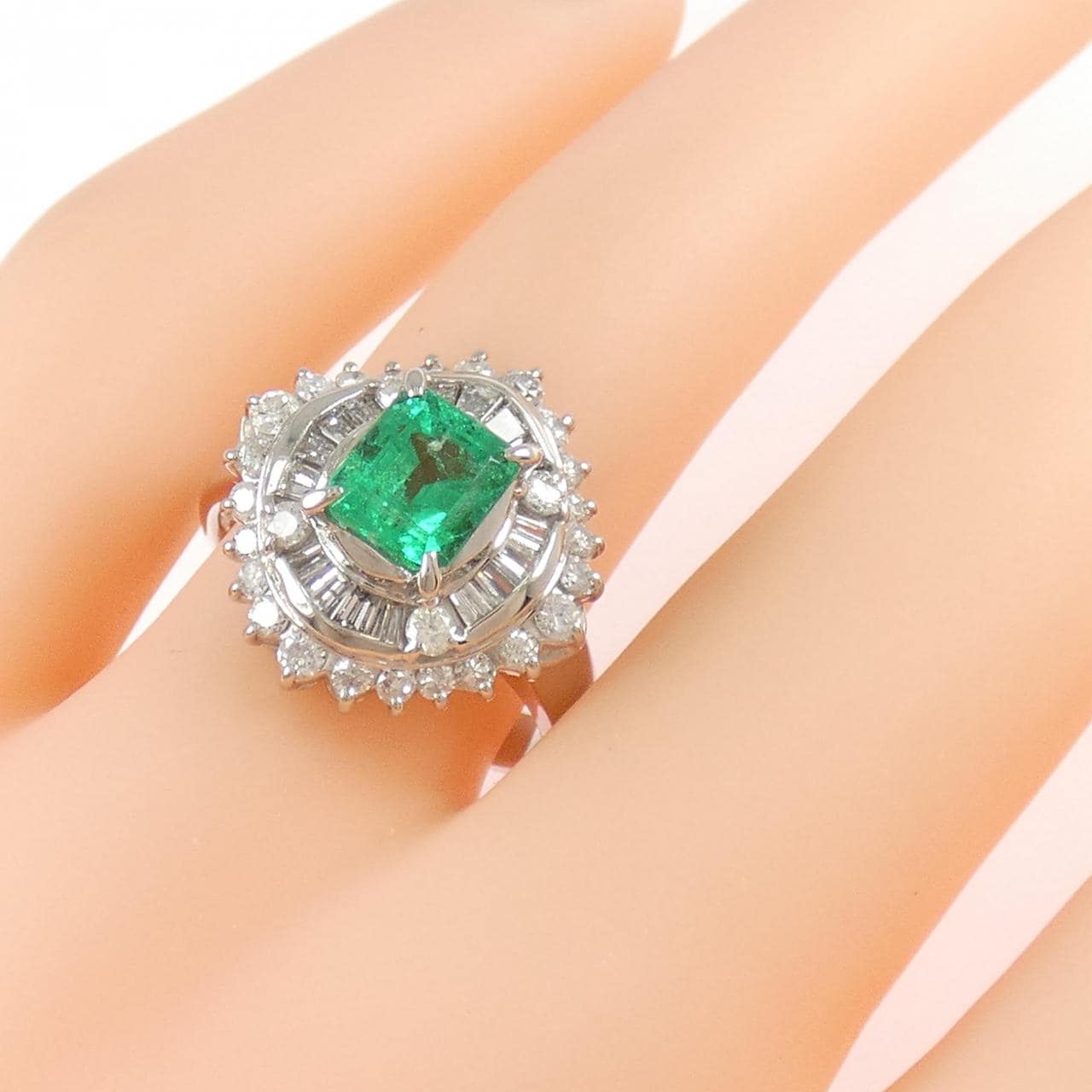 PT900 エメラルド リング 1.14CT