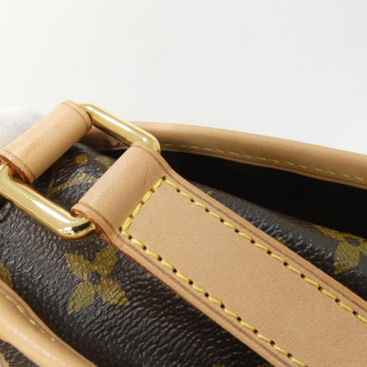 LOUIS VUITTON Monogram Menilmontant MM M40473 单肩包